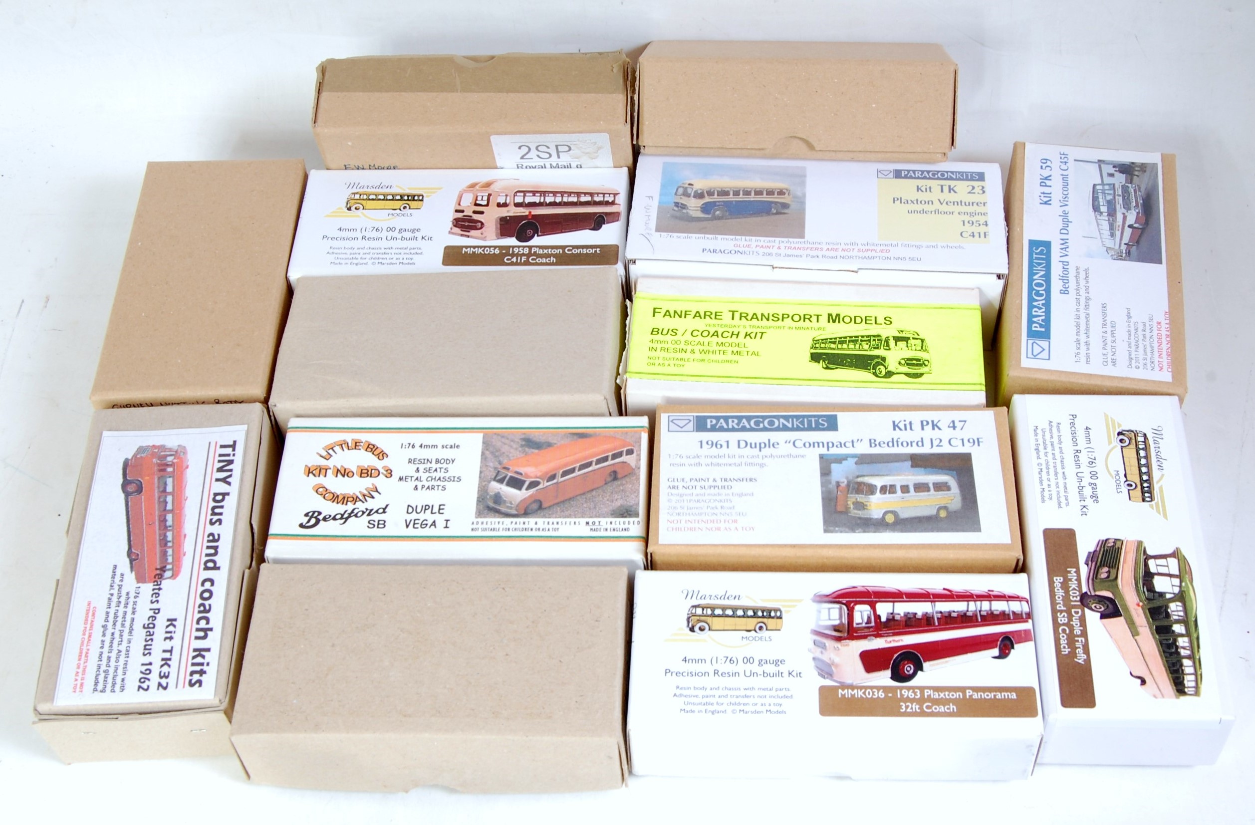 14 various boxed 1/76 scale resin and white metal public transport kits to include Paragon, Little