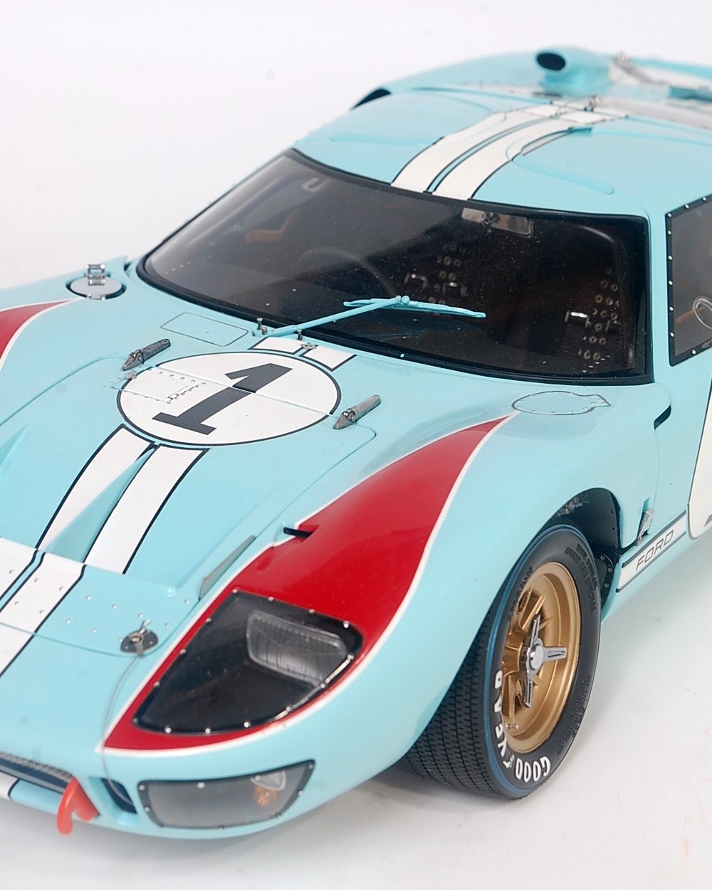 An Exoto Racing Legends model No. LMC10011 1/10 scale model of a 1966 Exoto Ford GT 40 Mk2, finished - Image 6 of 6