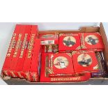 13 various boxed Britains window boxed issue soldier sets to include No. 7225, 7210, 7233, 7229,