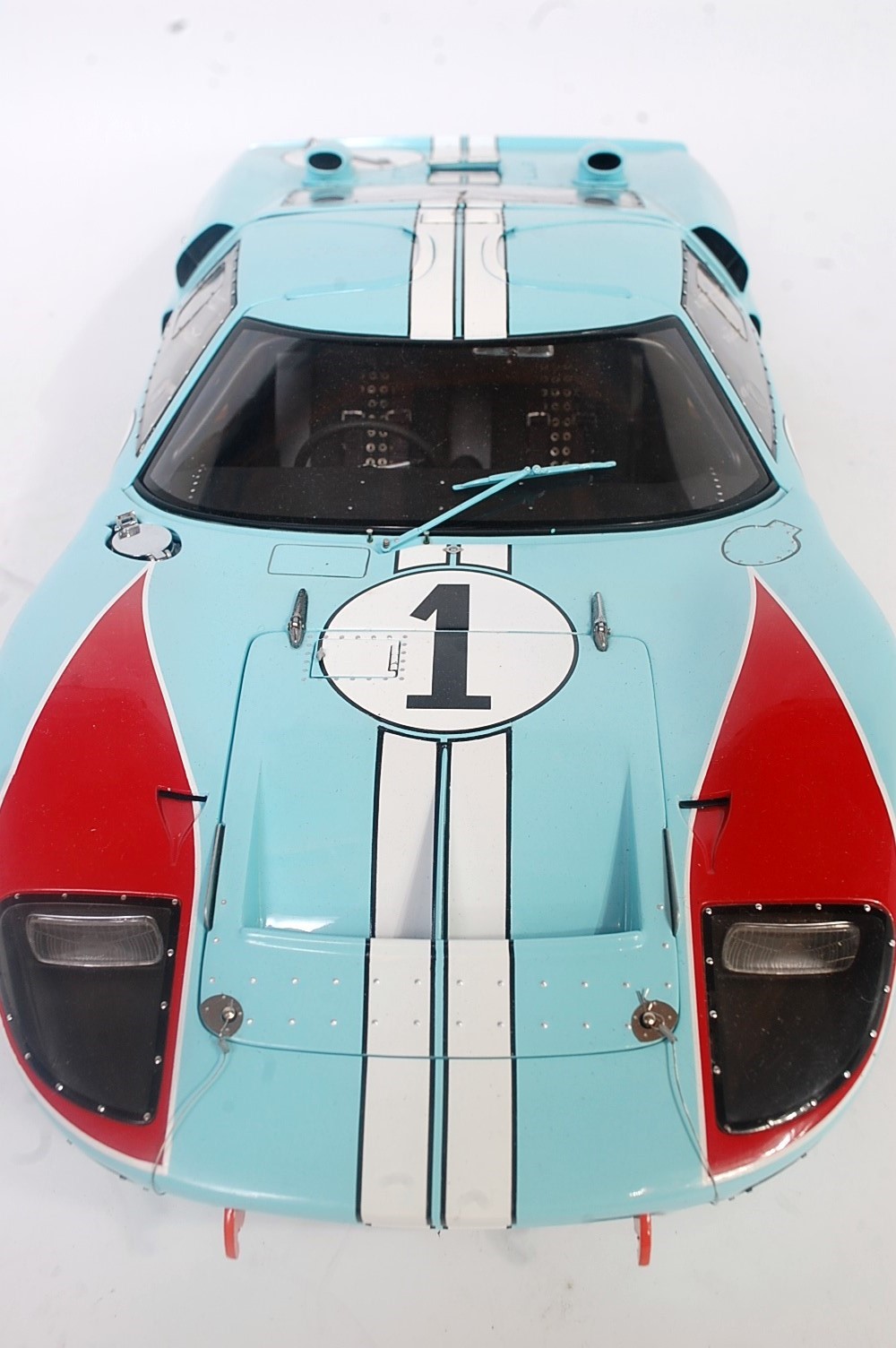 An Exoto Racing Legends model No. LMC10011 1/10 scale model of a 1966 Exoto Ford GT 40 Mk2, finished - Image 3 of 6