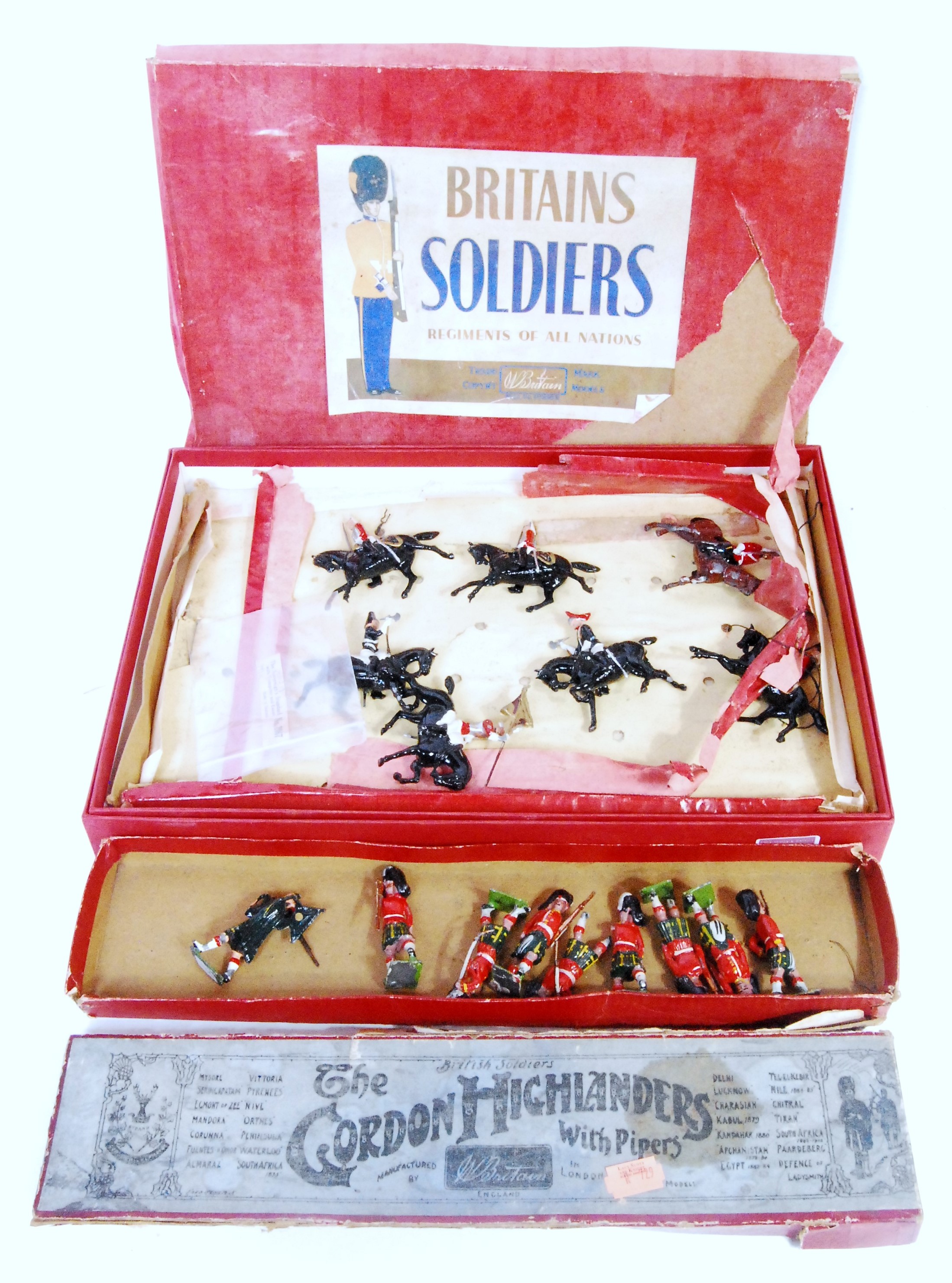 Britains Boxed Solider and Mounted Horse Group, to include Set No.77 Gordon Highlander, comprising 8