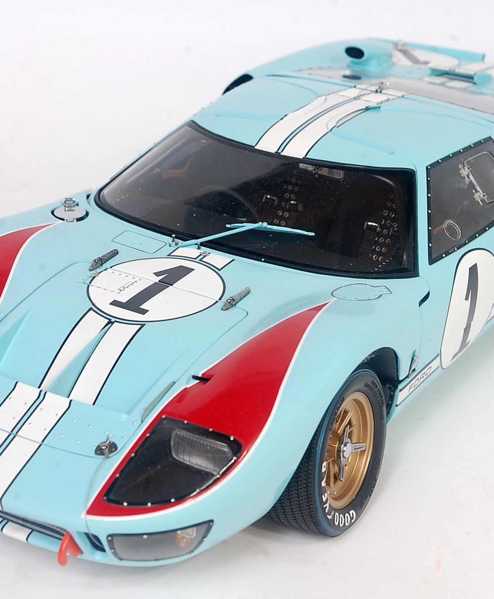 An Exoto Racing Legends model No. LMC10011 1/10 scale model of a 1966 Exoto Ford GT 40 Mk2, finished - Image 5 of 6