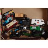 One tray containing a quantity of various modern release diecast and tinplate vehicles to include