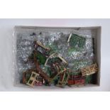 One tray containing a quantity of various Britains garden series, miniatures and accessories to