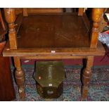 An oak draw leaf dining table