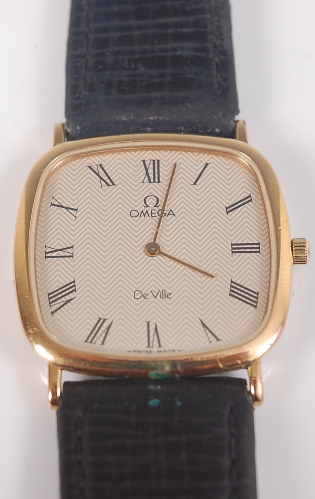 A gent's gold plated Omega DeVille quartz wristwatch, having a signed silvered dial with Roman