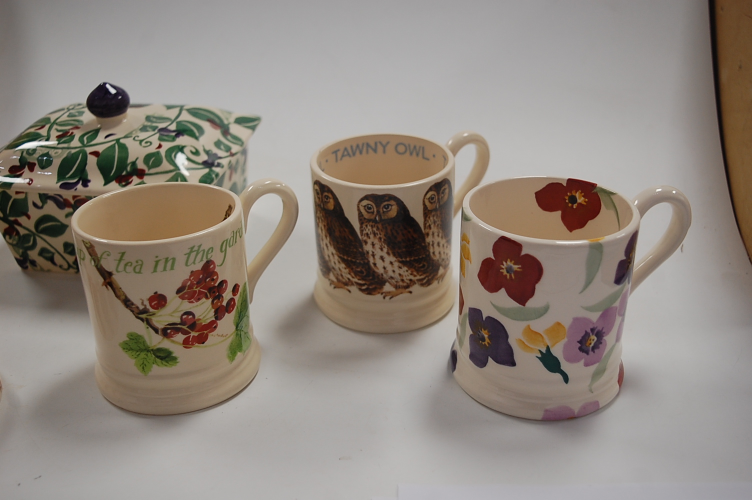 A small collection of Emma Bridgewater pottery, to include three mugs, Benji & Sparkie polka dot cat - Image 8 of 9