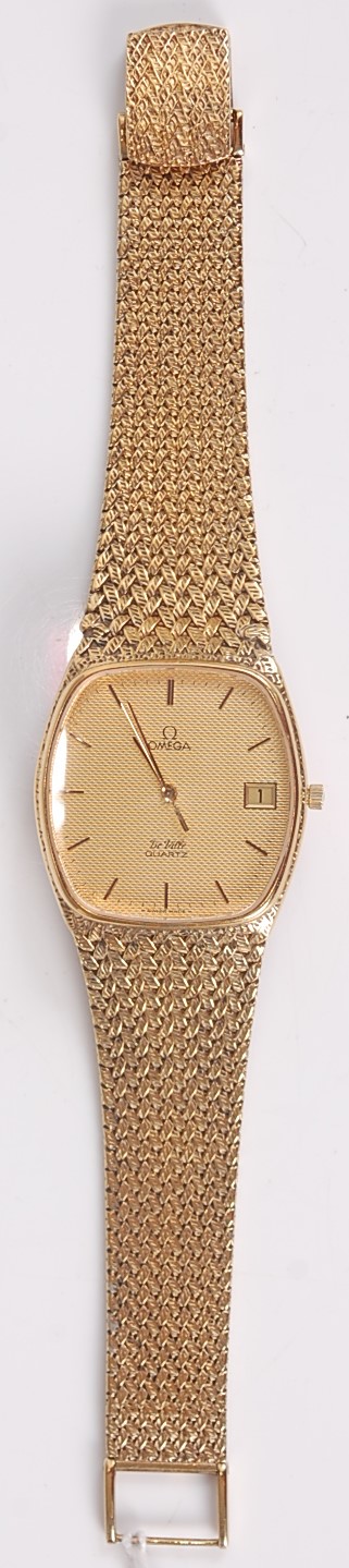 A gent's Omega DeVille quartz wristwatch, having a signed gilded dial with baton markers, date - Image 2 of 3