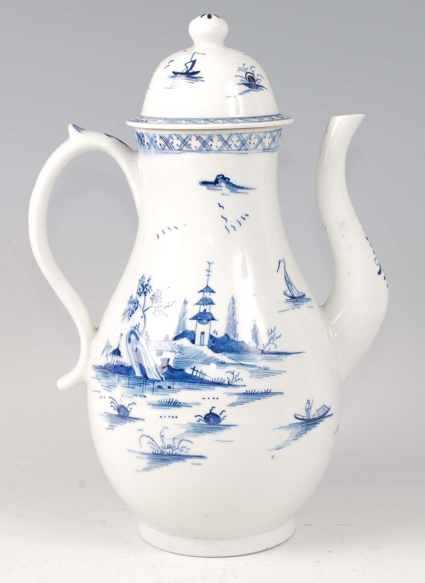 A Lowestoft porcelain coffee pot and cover, circa 1770-72, underglaze blue painted with an - Image 2 of 9