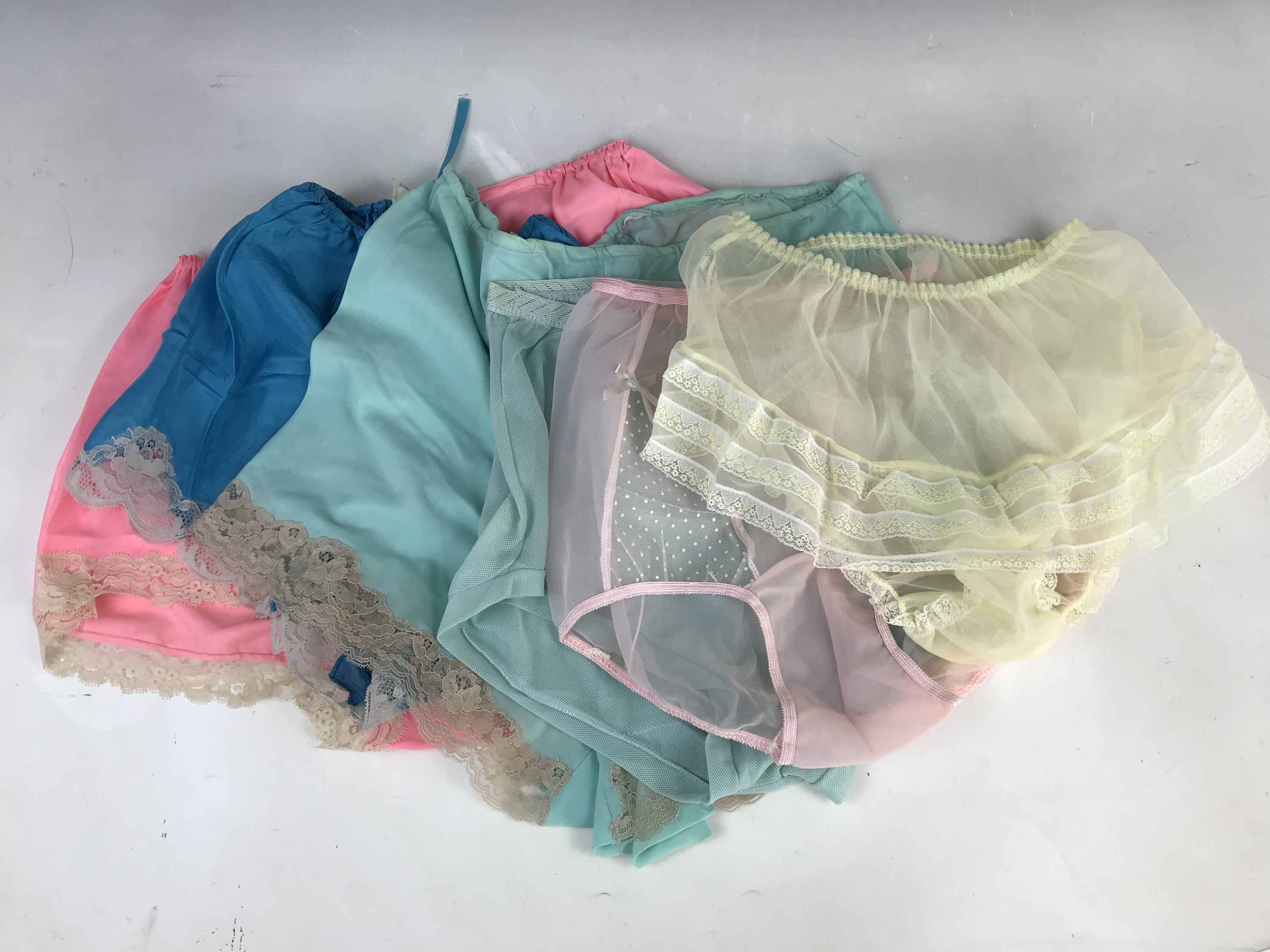 1960s and later lingerie, to include several pairs of silk and other French knickers, petticoats and - Image 8 of 8