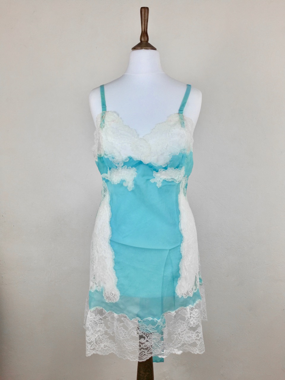 1960s and later lingerie, to include several pairs of silk and other French knickers, petticoats and - Image 2 of 8