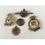 A small group of Royal Flying Corps and RAF insignia, (some a/f)