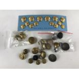 A quantity of Naval and other buttons