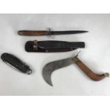 A vintage pruning knife, military style jack / clasp knife etc