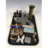 Sundry collectors' items including a trench art vase, a Georgian snuff box (hinge a/f), a boxed