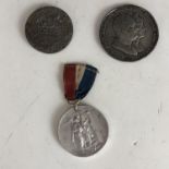 A William IV coronation commemorative medallion, Victorian Diamond Jubilee and Great War Armistice