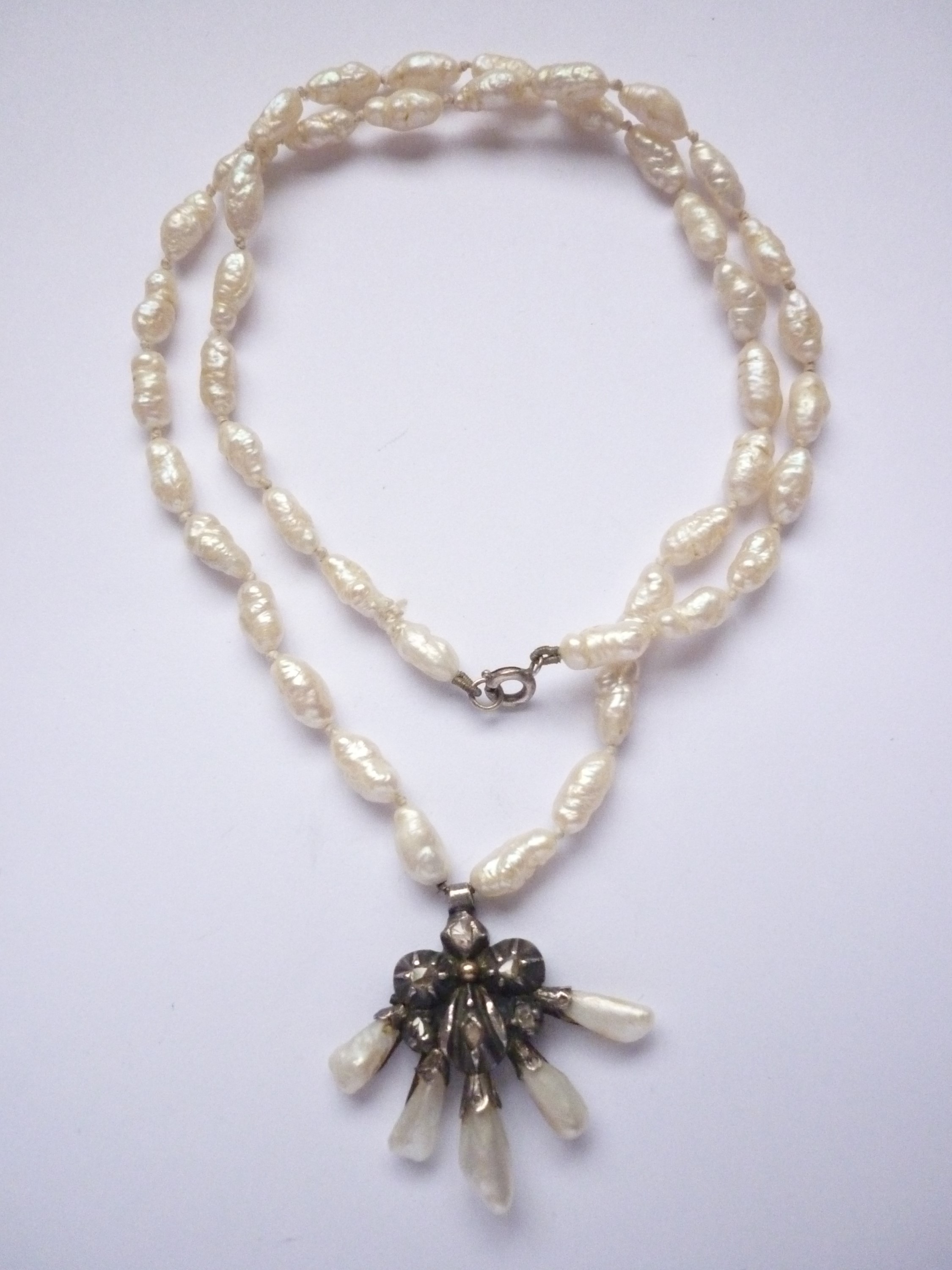 A Georgian white-metal, diamond and baroque pearl pendant necklace, with pansy-shaped flower-head - Image 2 of 2