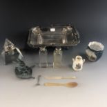 Collectors' items including an electroplate basket, rabbit figurine, glass inkwell and silver salt