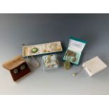 Vintage costume jewellery, including a gilt-metal pendant necklace and brooch set, cuff links, and a