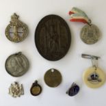 Sundry medallions, badges and brooches including a Victorian City of Glasgow / Glasgow University