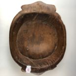 [Treen] A rustic / ethnic carved wooden bowl