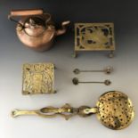 Antique and vintage domestic copper and brass, including a Victorian copper kettle, a Peerage