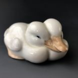 A Royal Copenhagen figurine of two ducks, 516, 5 cm