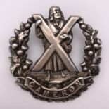 A Queen's Own Cameron Highlanders silver cap badge, Bent & Parker, Birmingham, 1914