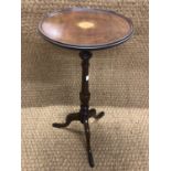 A reproduction George III inlaid mahogany lamp / wine table, 28 x 60 cm high