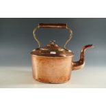 A copper kettle, 29cm high