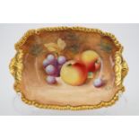 A Royal Worcester hand-painted fruit study oblong dish, 17.5 x 12.5 cm