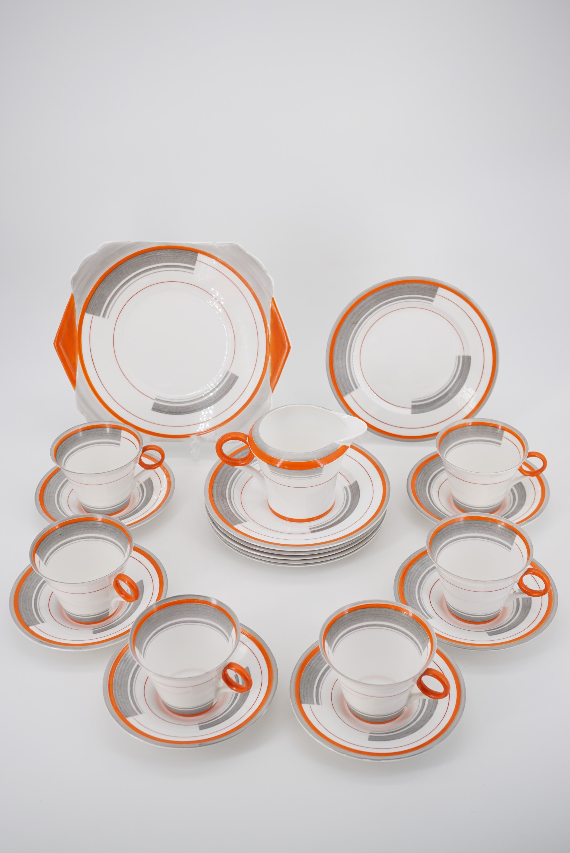 An early 1930s Art Deco Shelley tea set for six, comprising six tea cups and saucers, six cake - Image 2 of 4