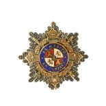 Cruz de guerra al mérito en Campaña en plata y esmalte, 1938-1942. Diám.: 6 cm.