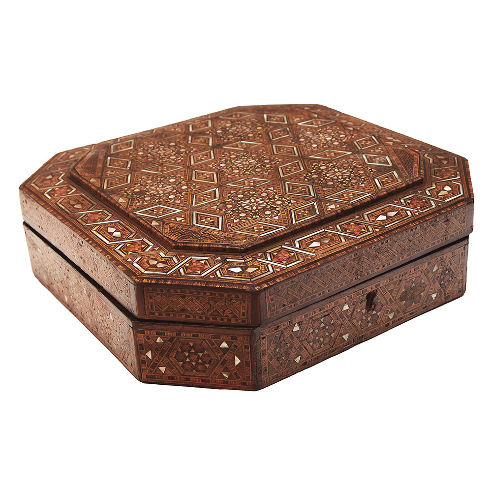 Caja octogonal siria en madera con marquetería geométrica en maderas contrastadas y madreperla,