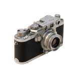 Cámara fotográfica alemana Leica modelo IIIf D.R.P. Nº 542054 con objetivo Summaron f=3.5 cm. 1:3.5,