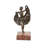 Escuela austríaca, fles. del s.XX. Bailarina. Escultura móvil en bronce patinado siguiendo modelos