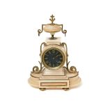 Reloj de sobremesa francés estilo Luis XVI en alabastro y bronce, ppios. del s.XX. Caja rematada