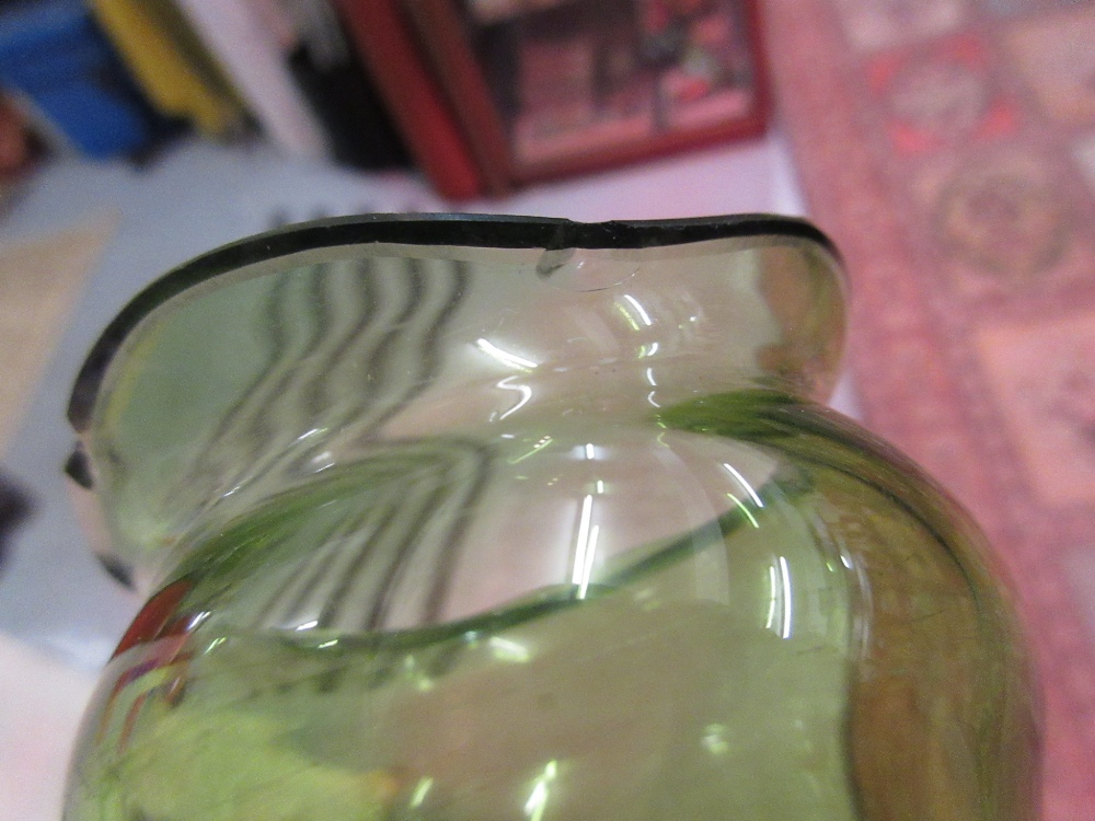 Loetz Art Nouveau green glass vase with pewter mounts (with chips to rim) CONDITION - Image 3 of 5