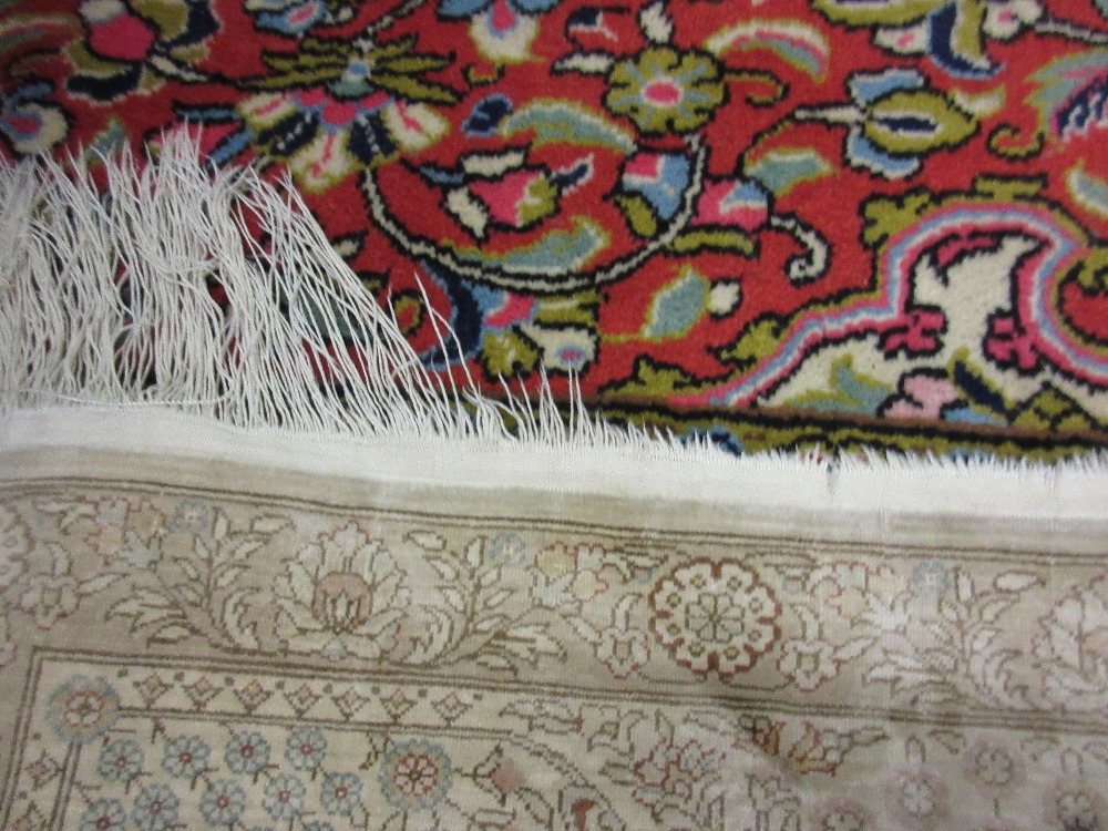 Small modern Turkish silk vase rug woven in pale shades (slight wear) CONDITION REPORT - Image 12 of 13