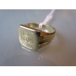 Continental yellow metal signet ring (marks rubbed)