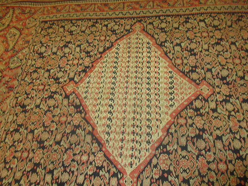 Senneh Kelim rug with medallion and all-over stylised floral design and borders, - Image 3 of 11