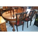 Late 19th / early 20th Century mahogany oval extending dining table with gadroon rim above