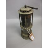 Jos Cooke & Co. Williamson's patent miners lamp