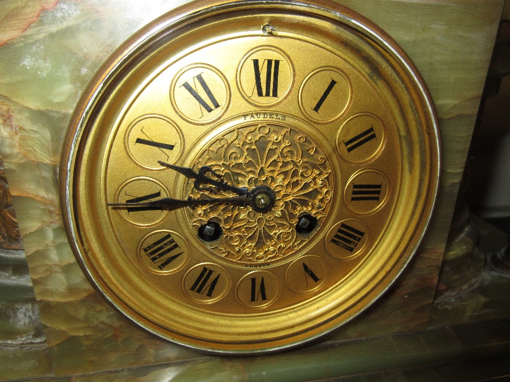 Late Victorian green onyx clock garniture with gilt metal mounts, the gilded dial with Roman - Image 6 of 6