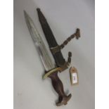 1936 / 37 S.S. Officer's dagger with S.S. and raised skull chain assembly, the wooden handle with