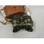 Pair of World War I night use binoculars, reference no. 6E / 338 in original leather case