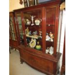 Mid 20th Century Continental stained wood and burr walnut display cabinet, the central bevelled