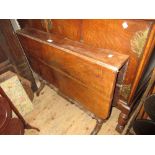 Victorian rosewood rectangular drop-leaf Sutherland table on turned end supports with splay feet