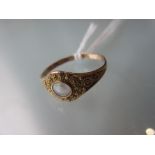 9ct Gold ring set with a single blister pearl