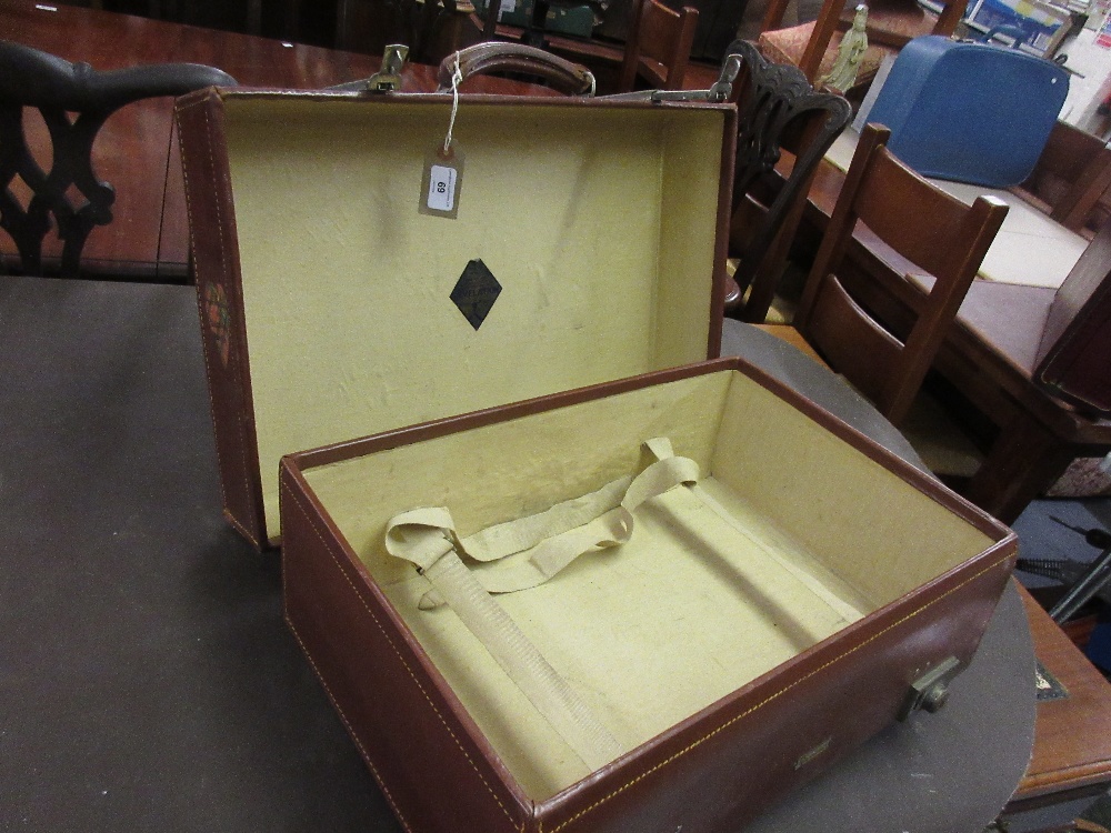 Mid 20th Century Revelation brown leather suitcase No bad smelling odours